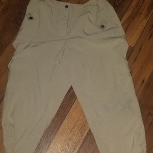 ♡ WOMEN'S THIN BREATHABLE EXTRA SOFT KAHKI COLOR CAPRIS ♡